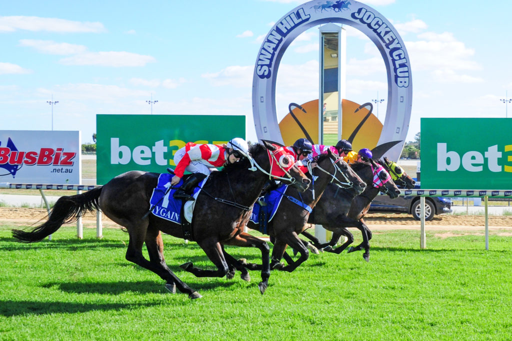 Swan Hill races