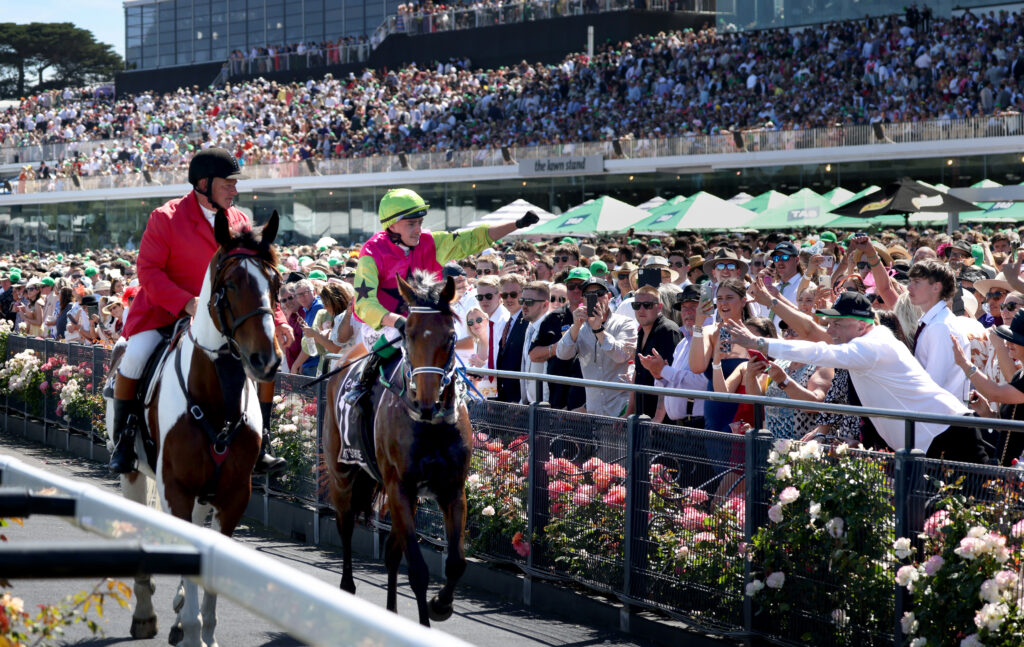 Crowds return for Melbourne Spring Carnival